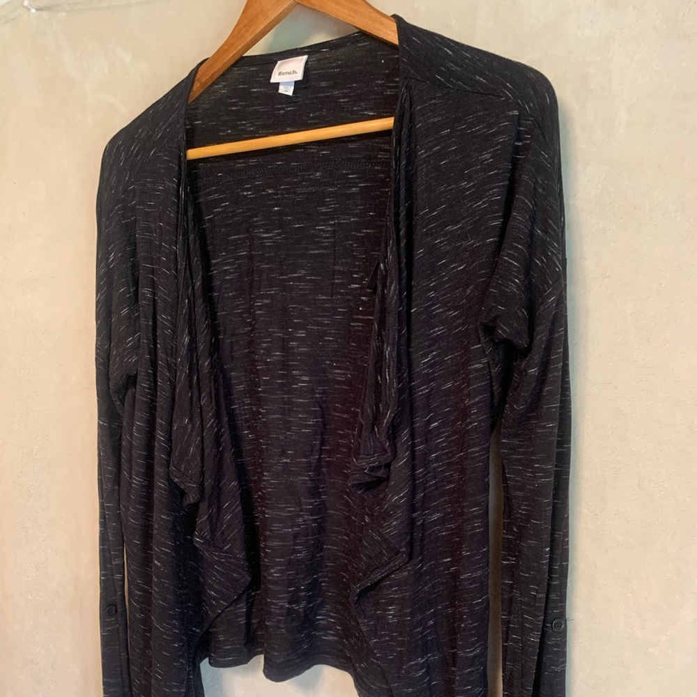 Light Bench Cardigan in Black Merl